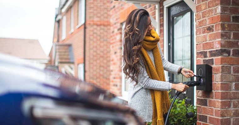 Electric car charging at the charge point