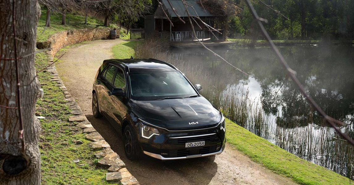 A self-charging petrol HEV with fantastic fuel efficiency, bold design & our latest connected car service, Kia Connect