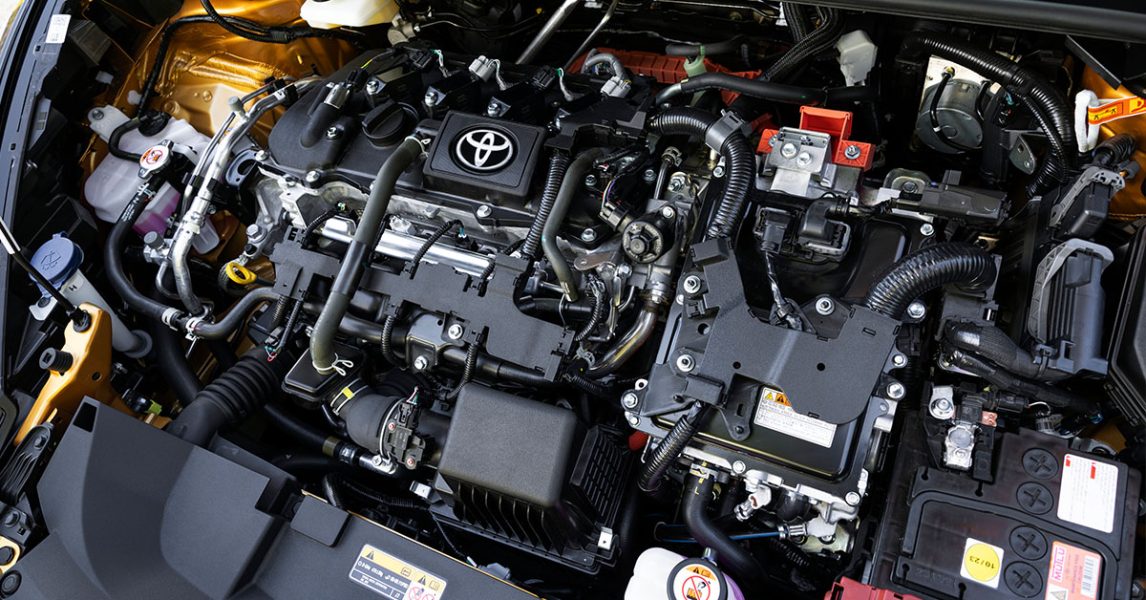 2024 Toyota CH-R Hybrid internal